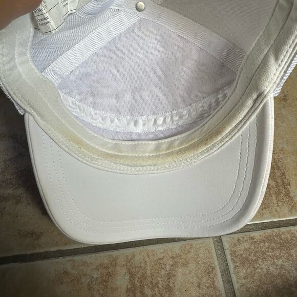 Lululemon White Baseball Hat Cap Adjustable SnapBack Running Fitness Workout - Picture 8 of 10